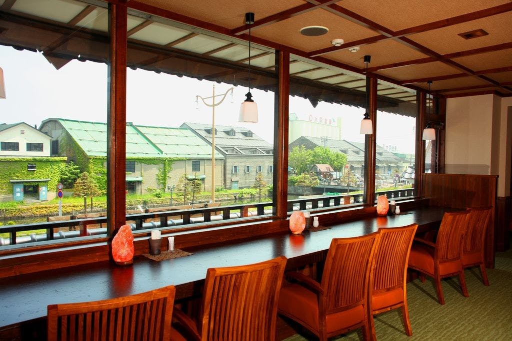 Sarapan sambil menikmati pemandangan Terusan Otaru (tempat duduk terhad)