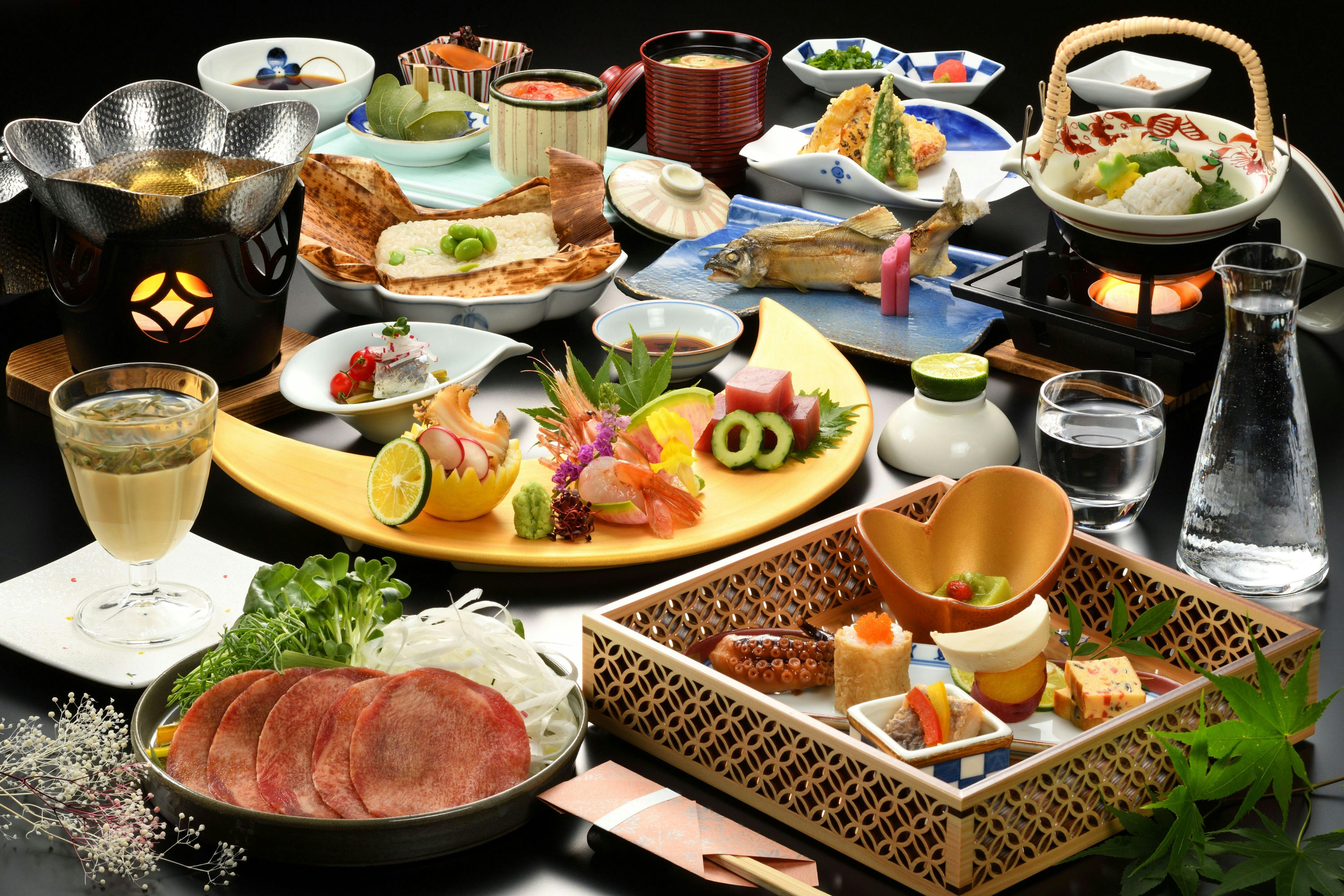 【夕食グレードアップ】黒毛和牛しゃぶしゃぶ会席膳で味わう旬の味覚！バイキングも利用可能