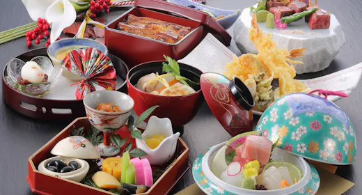 【ホテル最上階でディナー】夜景を見ながら日本料理あづまで「慶雲御膳」を堪能/夕食付