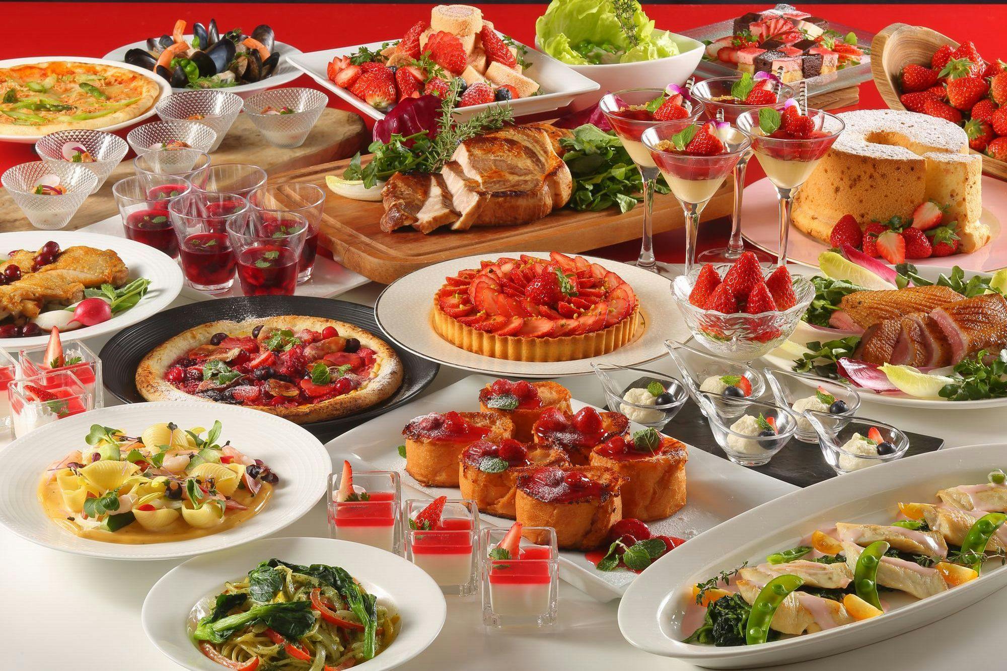 【3～4月】ディナーは和洋中の豪華ビュッフェ「いちごフェア」を心行くまで堪能／2食付