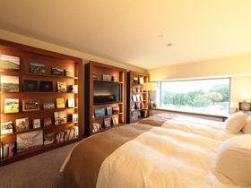 AUBERGE　THE　RAYSUM