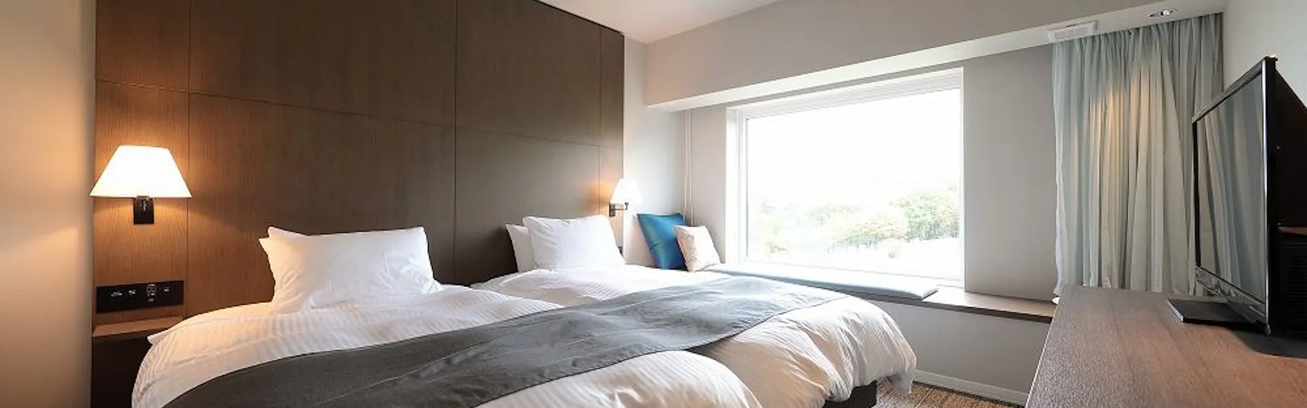 THE CLUB golf village