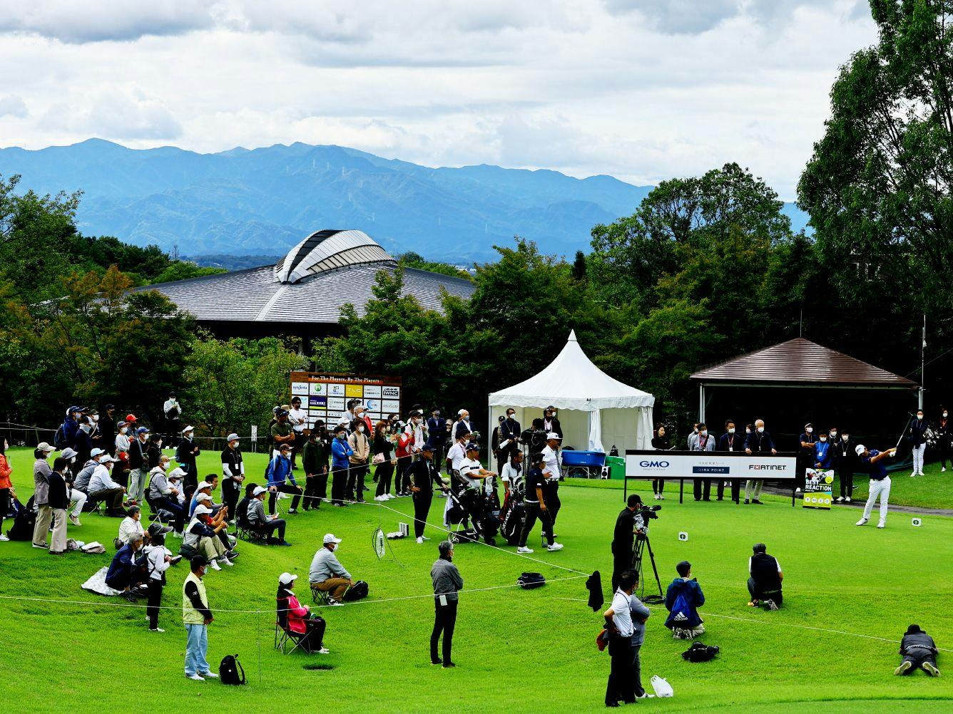 THE CLUB golf village