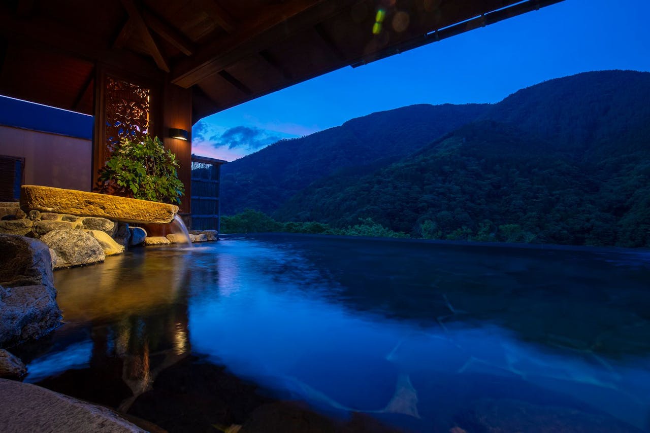 絶景の温泉大浴場