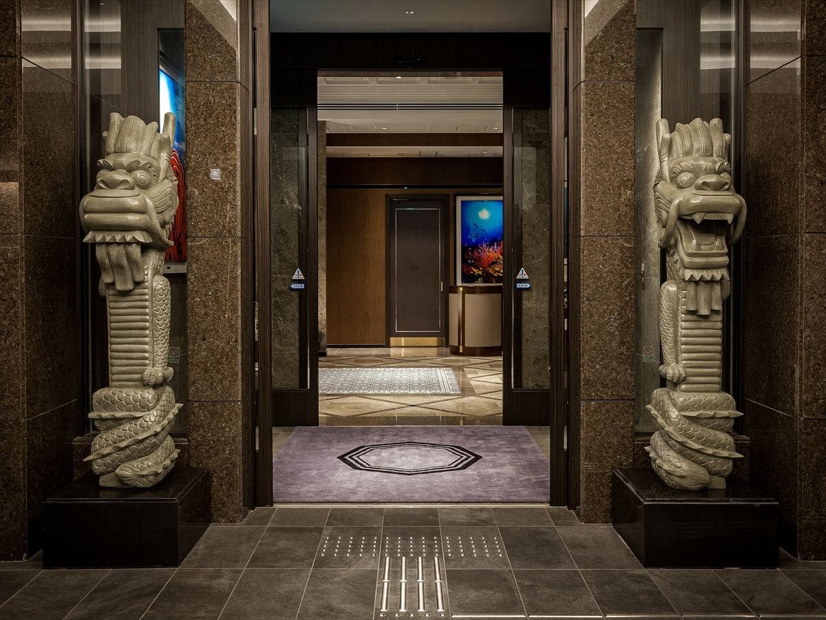 【直前割】 県庁前駅徒歩4分｜都心のリゾートで贅沢なひととき＜素泊まり＞