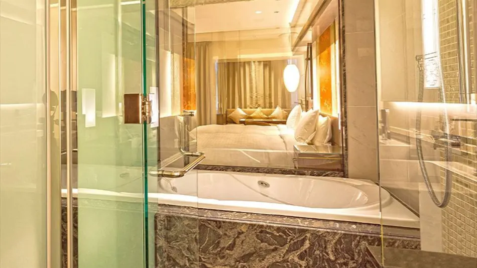 Okinawa Kariyushi Resort EXES Naha (EXES Naha)