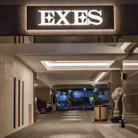 【外観エントランス】