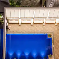 【ガーデンプール】