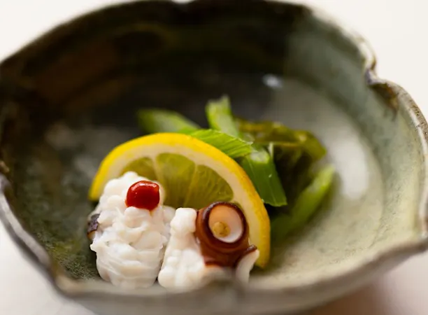 夕食は地魚メインの懐石料理です