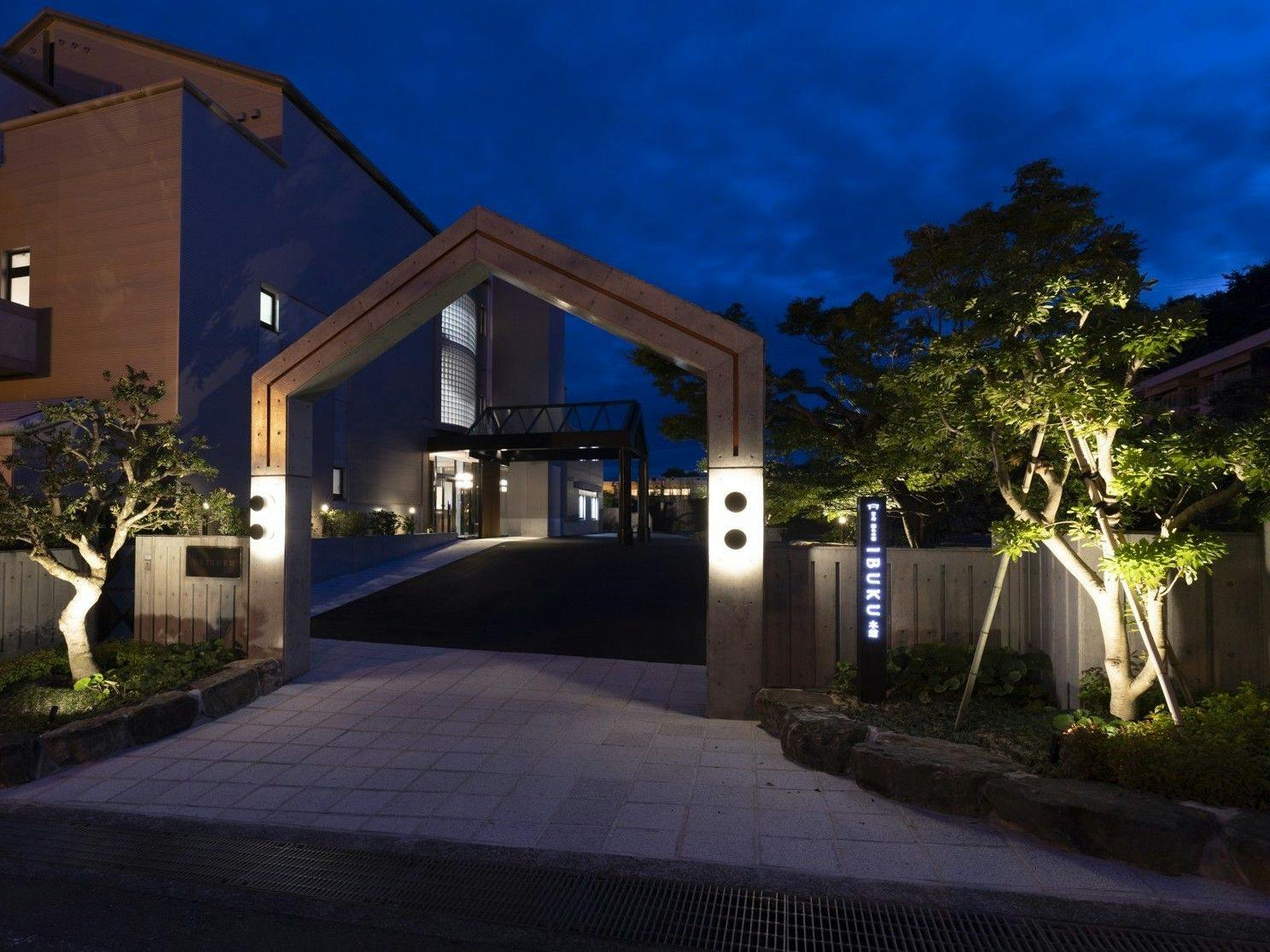 宮島　離れの宿　IBUKU