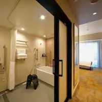 バリアフリールーム(バスルーム)