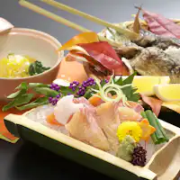 【山河会席料理示例】新鲜刺身等