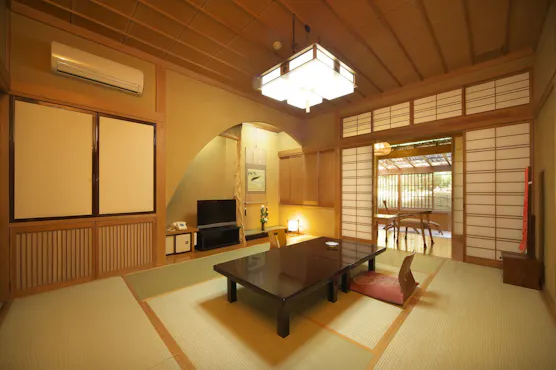 【本館】清流の館