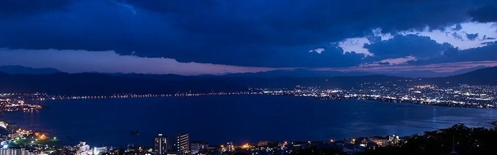 湖畔の洋館かたくらシルクホテル