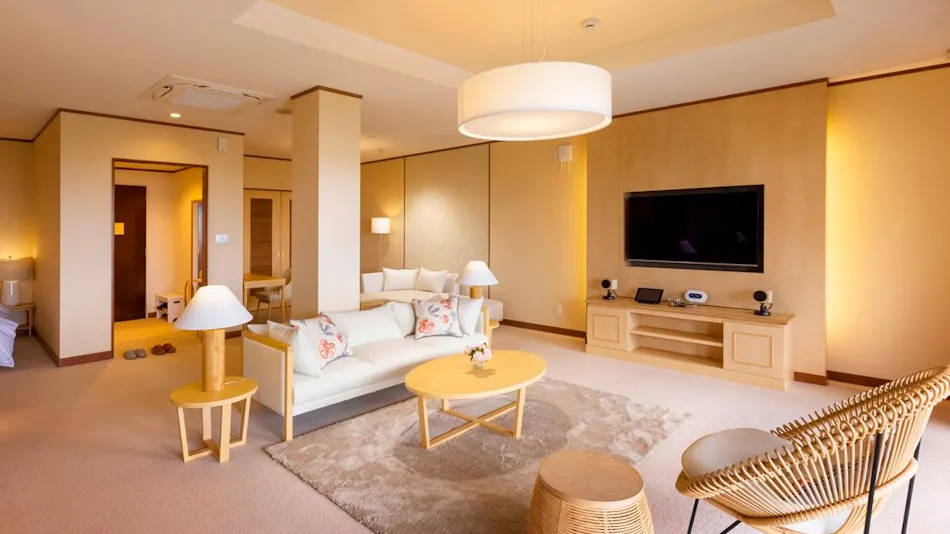 Lakeside Western-style Mansion Katakura Silk Hotel