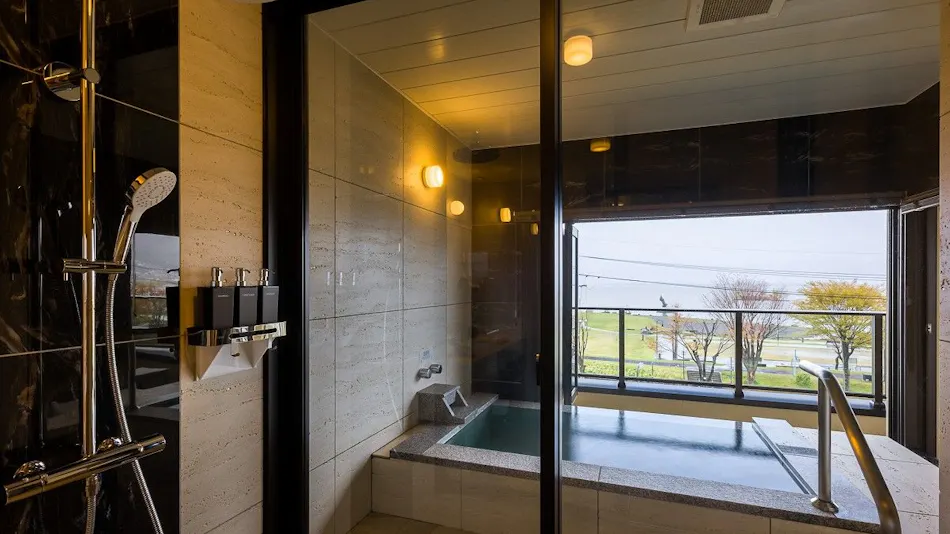 Lakeside Western-style Mansion Katakura Silk Hotel