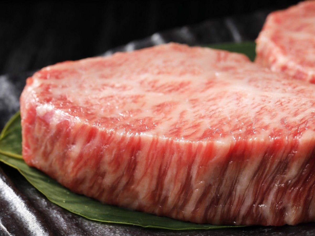 湖畔の洋館かたくらシルクホテル