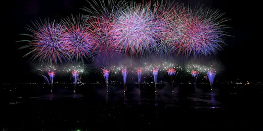 湖畔の洋館かたくらシルクホテル