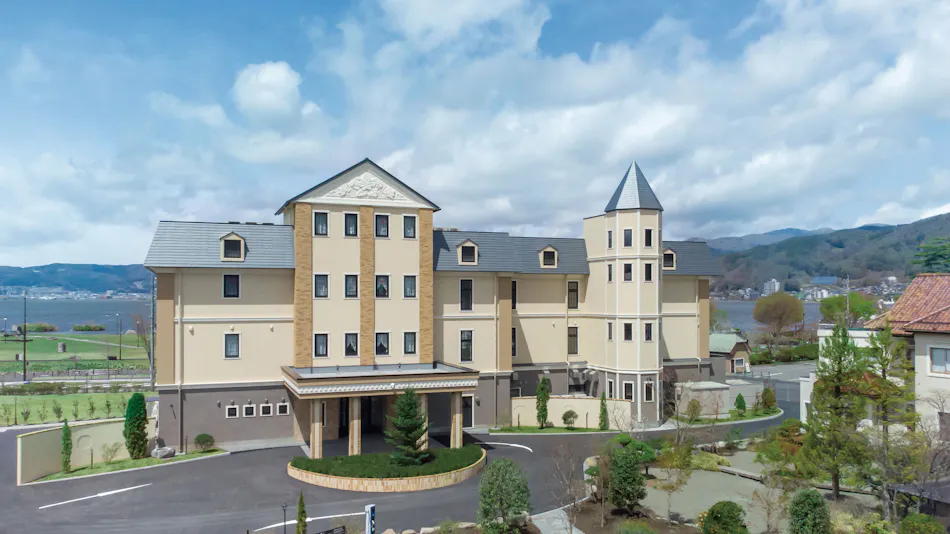 Lakeside Western-style Mansion Katakura Silk Hotel