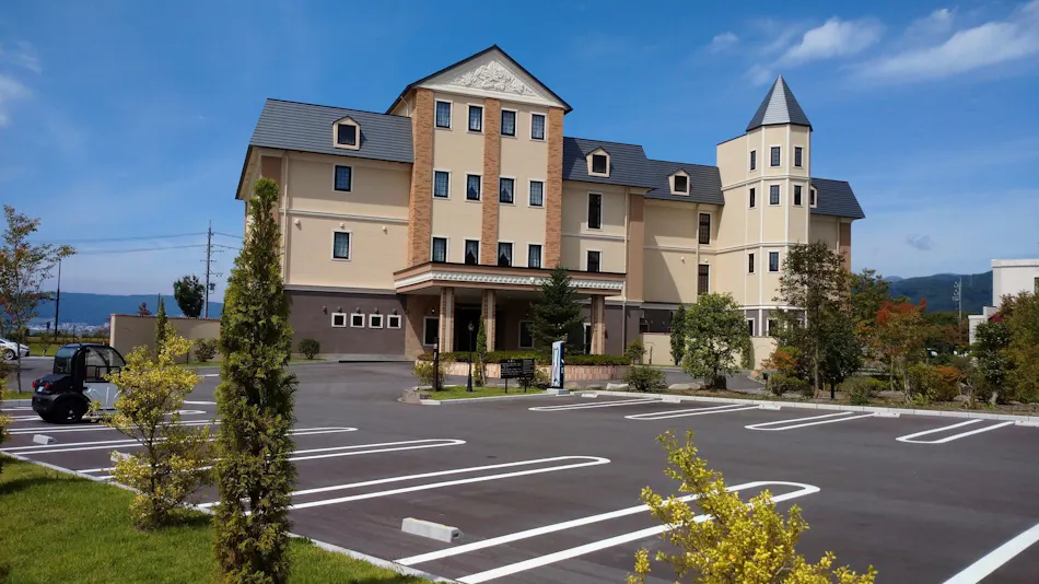 Lakeside Western-style Mansion Katakura Silk Hotel