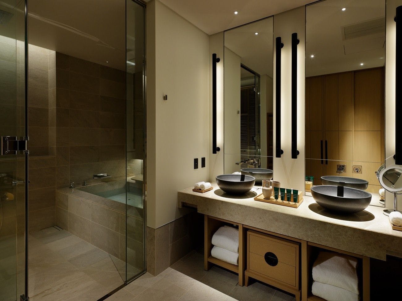 ROKU KYOTO, LXR Hotels & Resorts