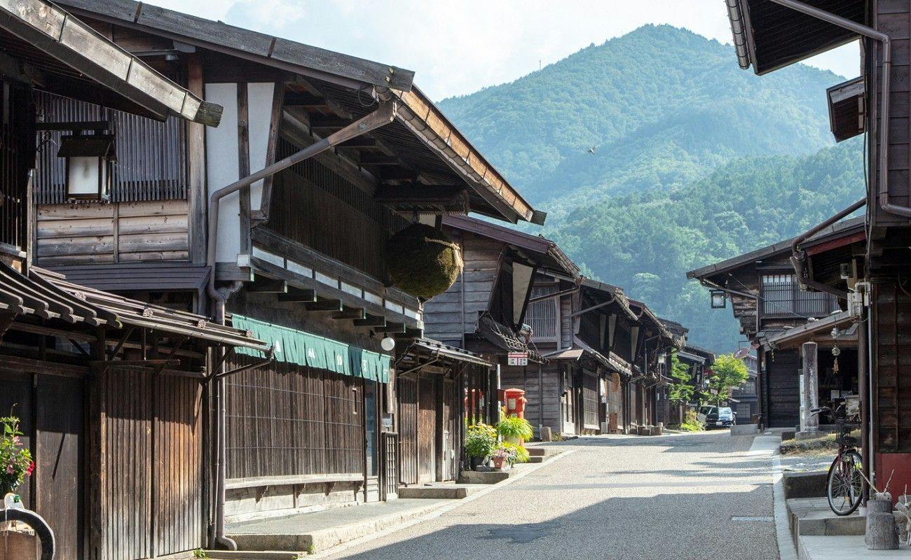 BYAKU Narai