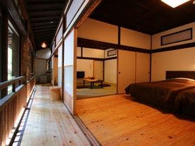 【熊本県阿蘇の露天風呂付き客室のある高級旅館】地獄温泉 青風荘．