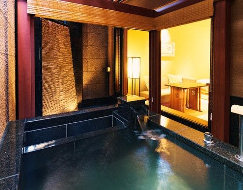 水簾ダブル　室内露天風呂