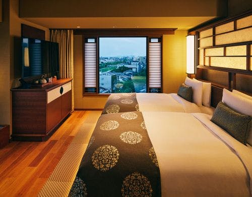 ＜最上階＞鴨川 コーナーツイン例