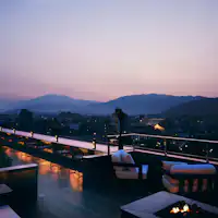 ルーフトップラウンジ「空庭テラス」