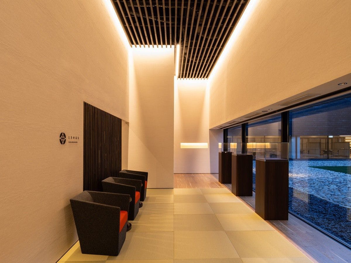 Estetik Tokinohana Ruang Menunggu