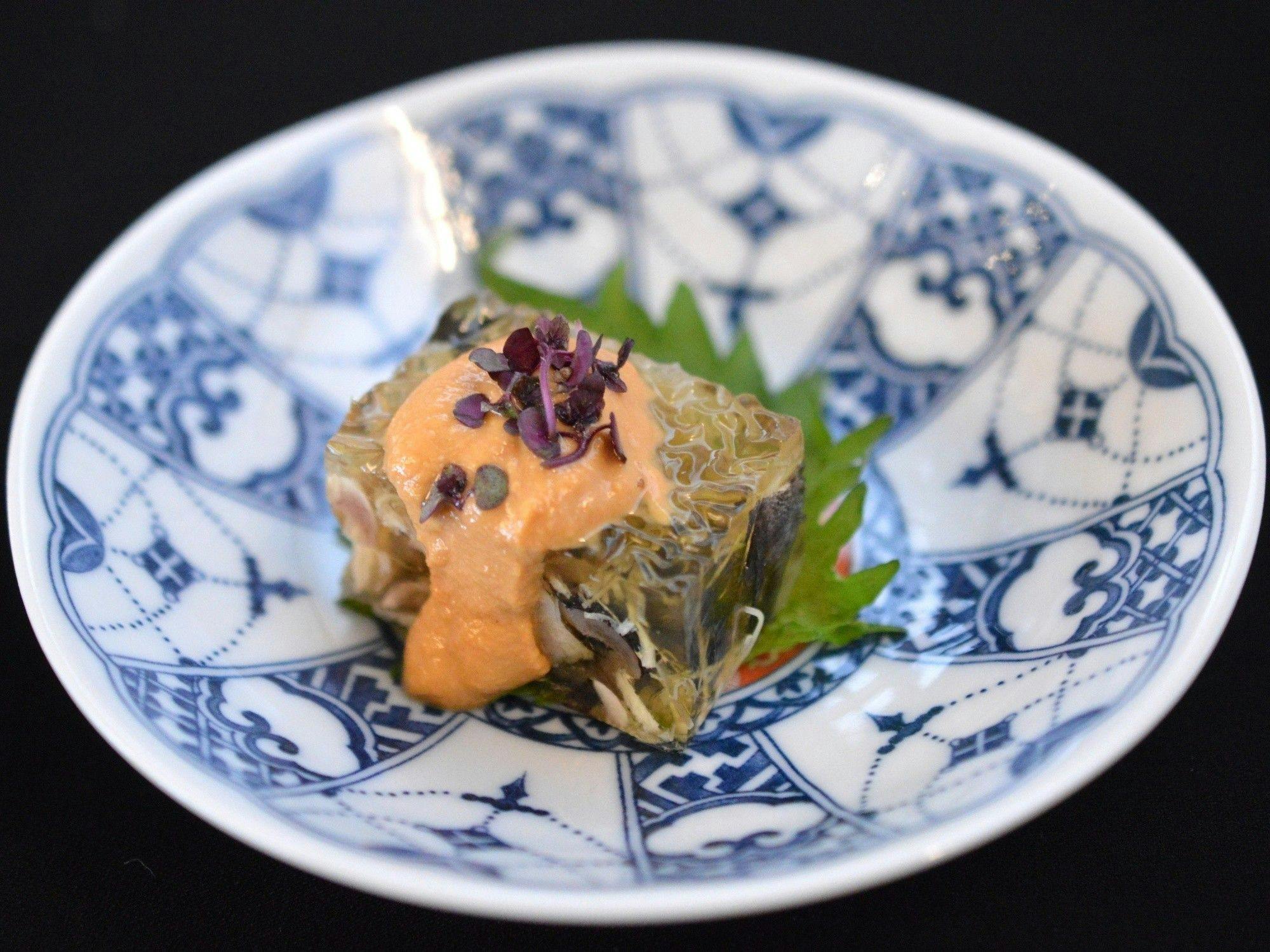 ไคเซกิญี่ปุ่นแบบสร้างสรรค์ (ภาพประกอบ)