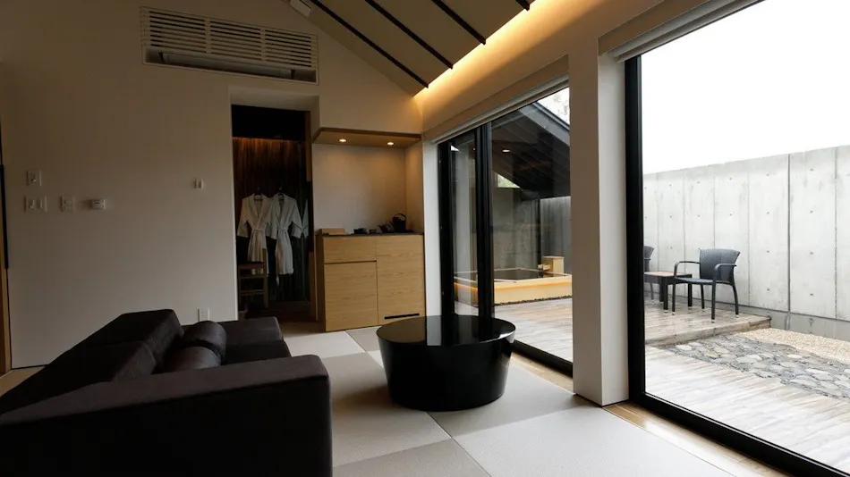 Seijakubo Inn with Open-Air Hot Spring Baths in Every Room - Tokachigawa Moor Onsen