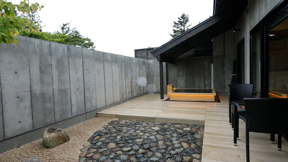 Seijakubo Inn with Open-Air Hot Spring Baths in Every Room - Tokachigawa Moor Onsen