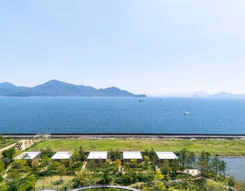 宮島と瀬戸内に面したSIMOSE