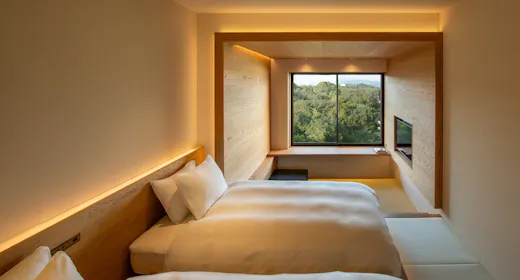 2階【ベストビュー・半露天風呂付き】