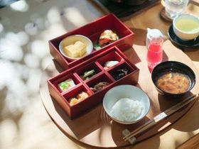 料理旅館　浜木綿くろしお山荘