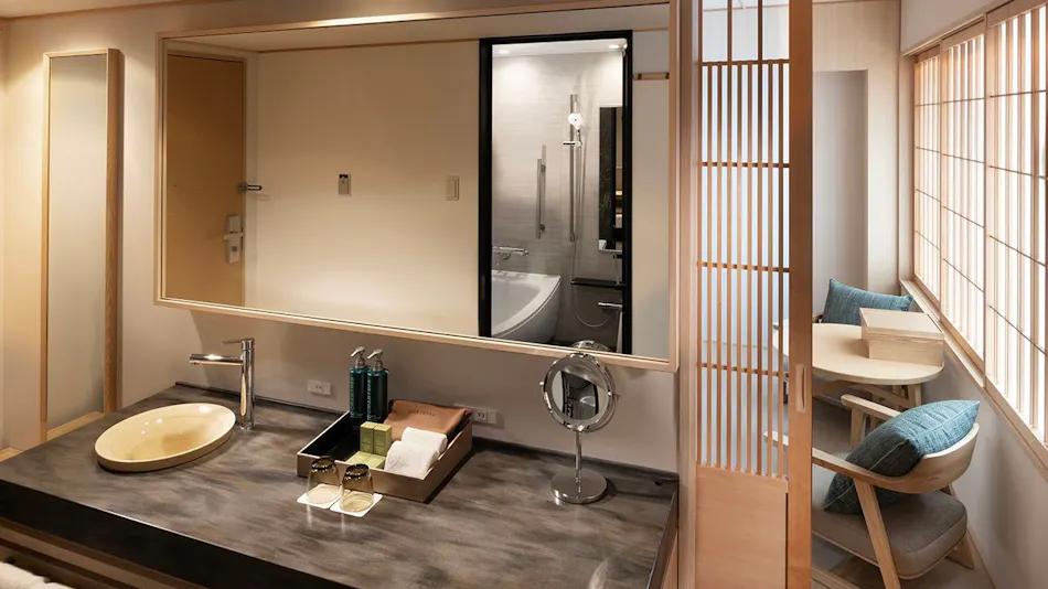 DoubleTree by Hilton Kyoto Higashiyama