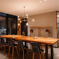 ダイニング「Yukashi」