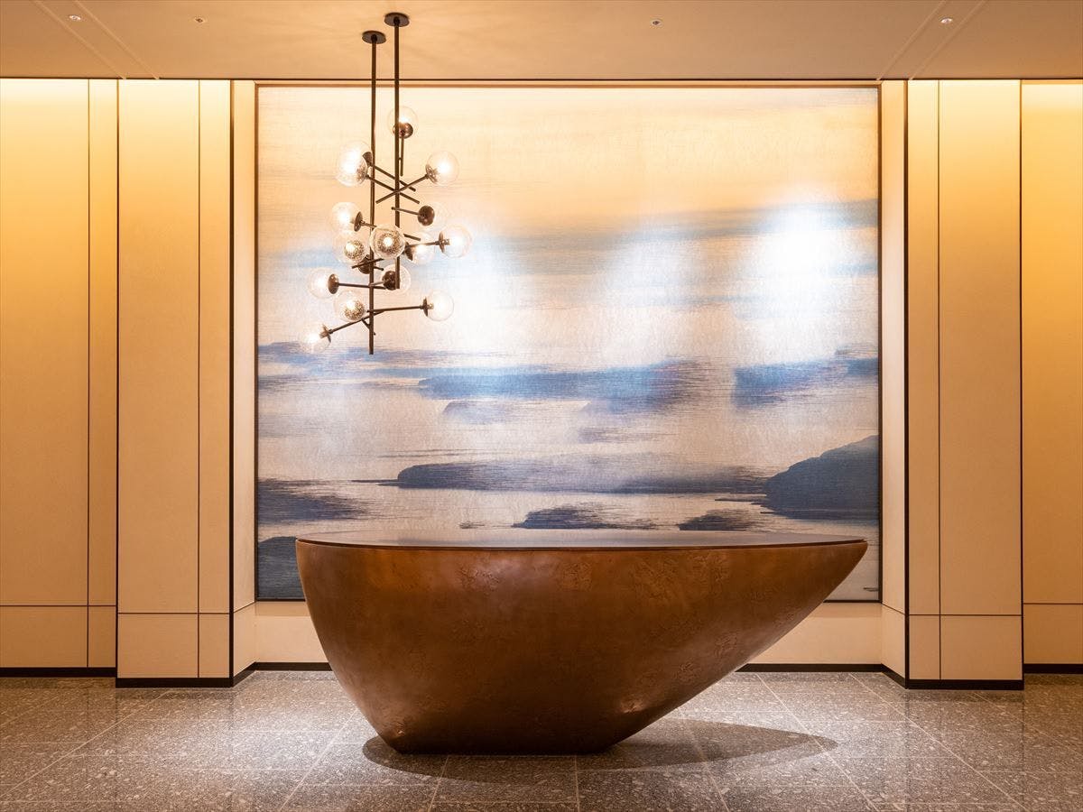 Karya Seni di Dalam Hotel