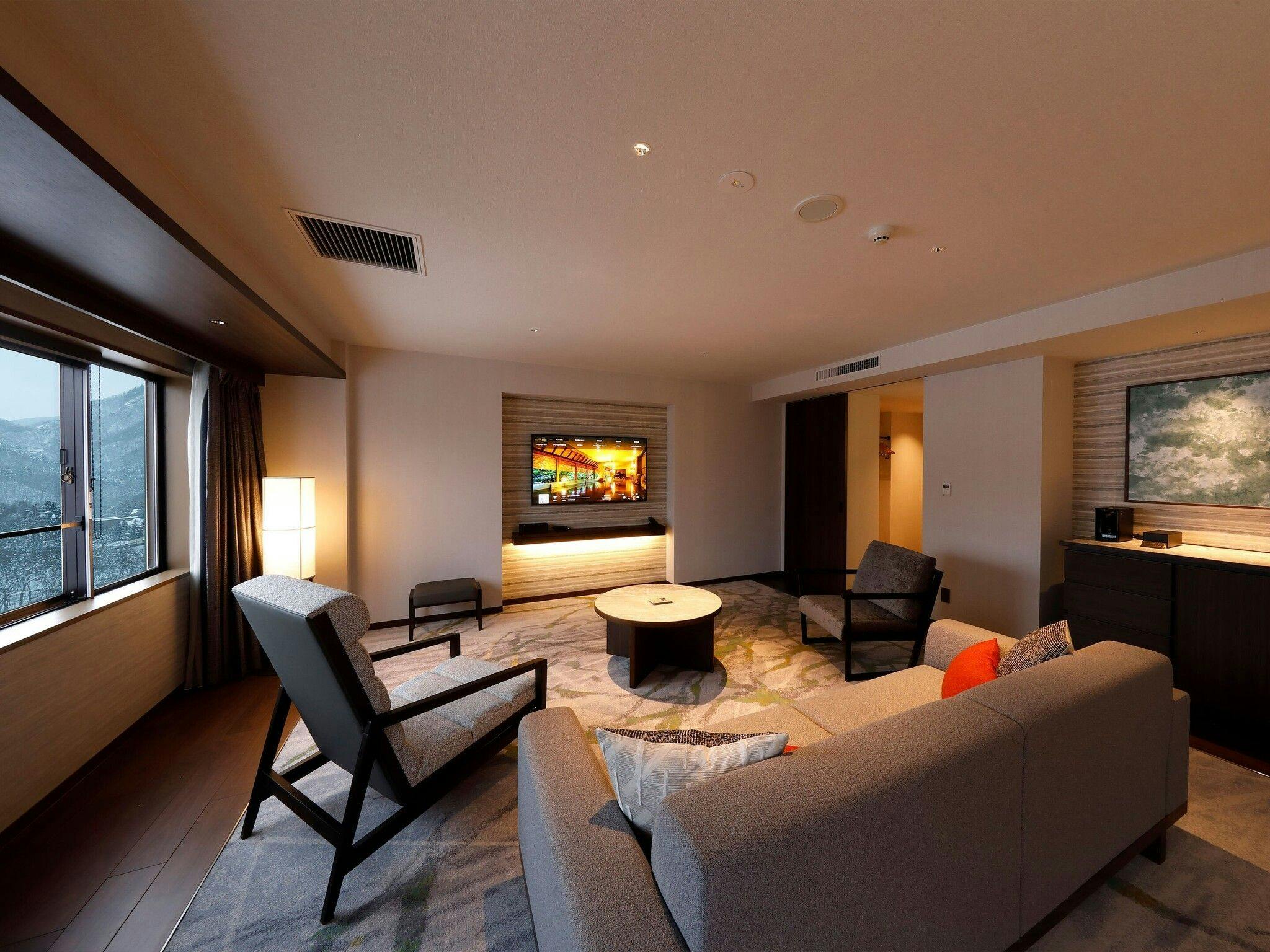 EXECUTIVE SUITE SUIREI (within Jozankei View Hotel)