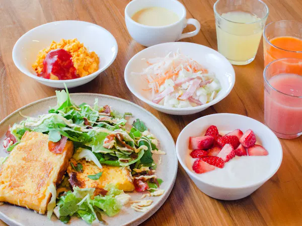 【朝食のみ】農園仕立てのフレンチトースト+各種ビュッフェ|ノウニエール