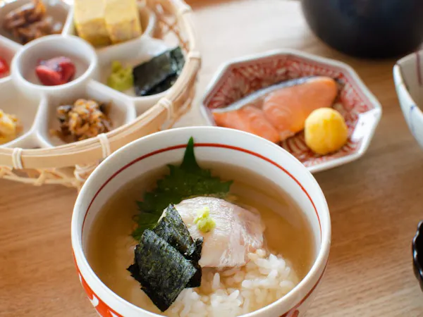 【朝食のみ】旬を味わう特製出汁茶漬け御膳|笠庵 賛否両論