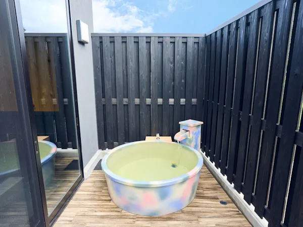 広々内湯の和洋室