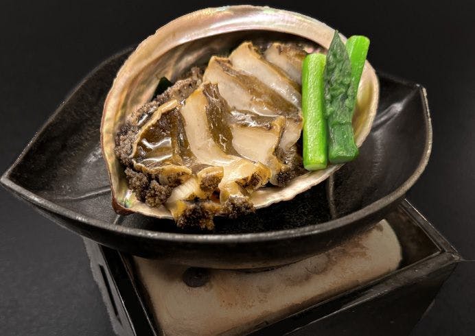 【特別懐石】旬の「鮑」と共に季節の懐石料理を味わうプラン