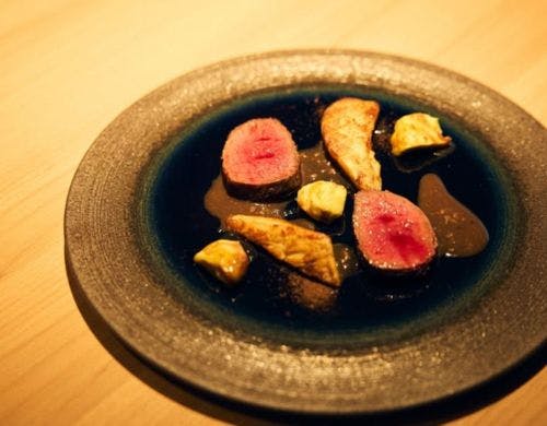 【夕食】鹿肉を使ったメイン料理