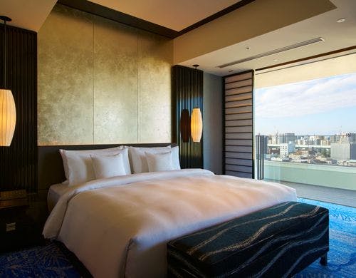 温泉ラグジュアリーキャッスルビューキング