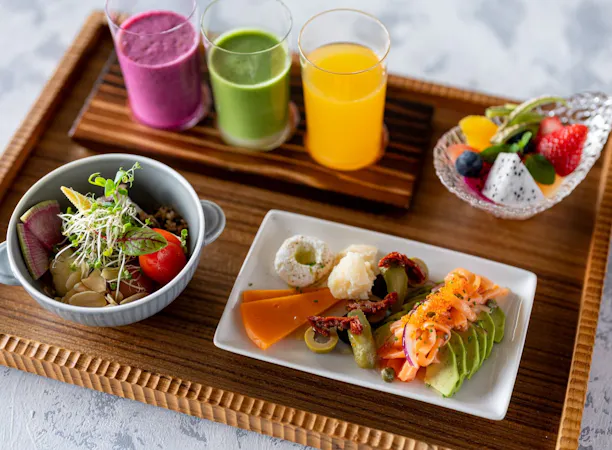 【ホテル内レストラン(朝食イメージ)】