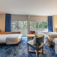 Superior Twin (dengan Shower Booth)