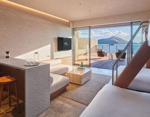 テラスバンクオーシャンビュー（WEST棟）